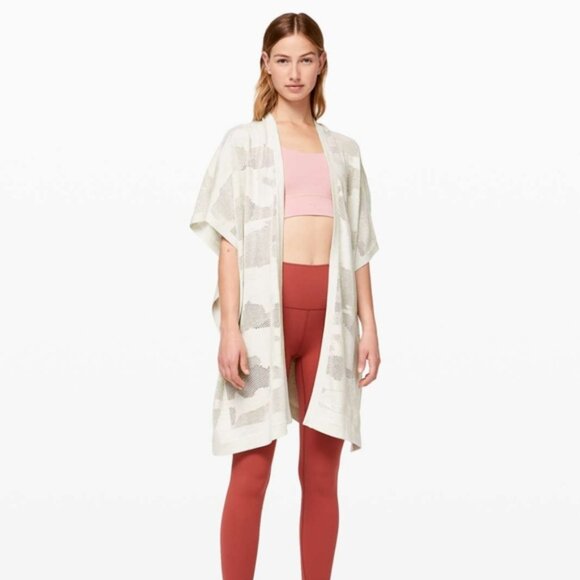 Lululemon Find Your Light Wrap Heathered Light Ivory - Picture 3 of 11